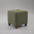 Pouf poggiapiedi quadrato imbottito in tessuto verde oliva con gambe in legno, 40 x 40 x 43 cm